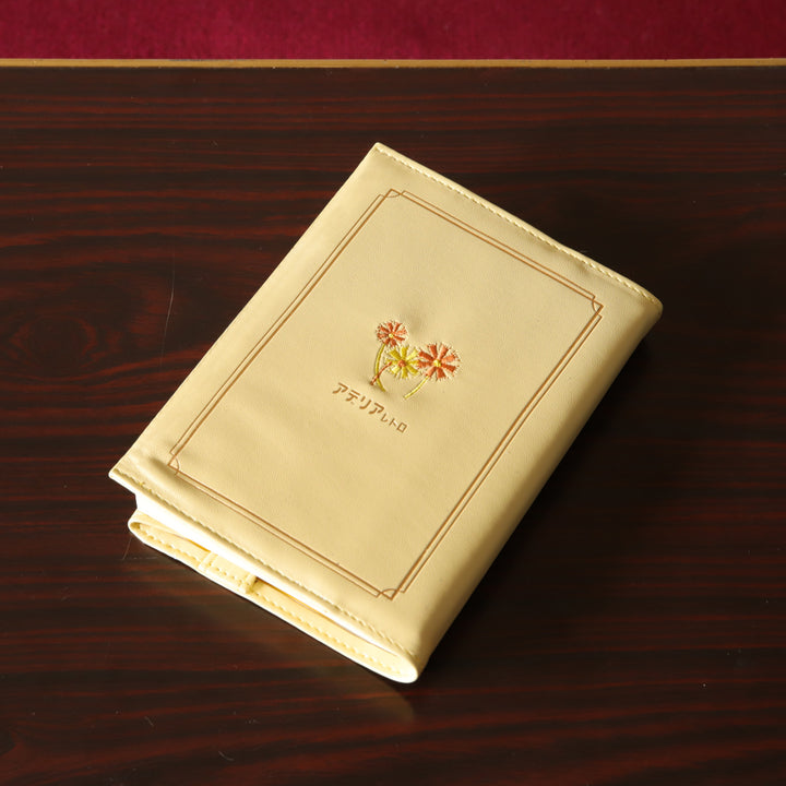 Yellow Square ポップアップブック　ハードカバー 5.IMG_1987_720x.jpg?v=1670391924