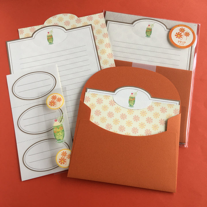 アンティーク雑誌セット IMG_5323_1_720x.jpg?v=1670398247